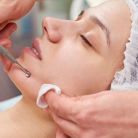 LIMPIEZA PROFUNDA + DERMAPLANING | DEPOSITÓ $20